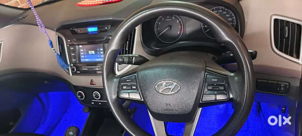 Hyundai Creta Vtvt+ White Colour Petrol