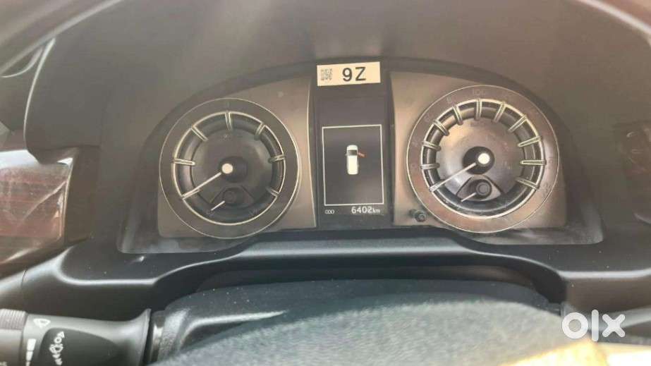 Toyota Innova Crysta [2020-ongoing] 2.4 Zx 7 Str, 2024, Diesel