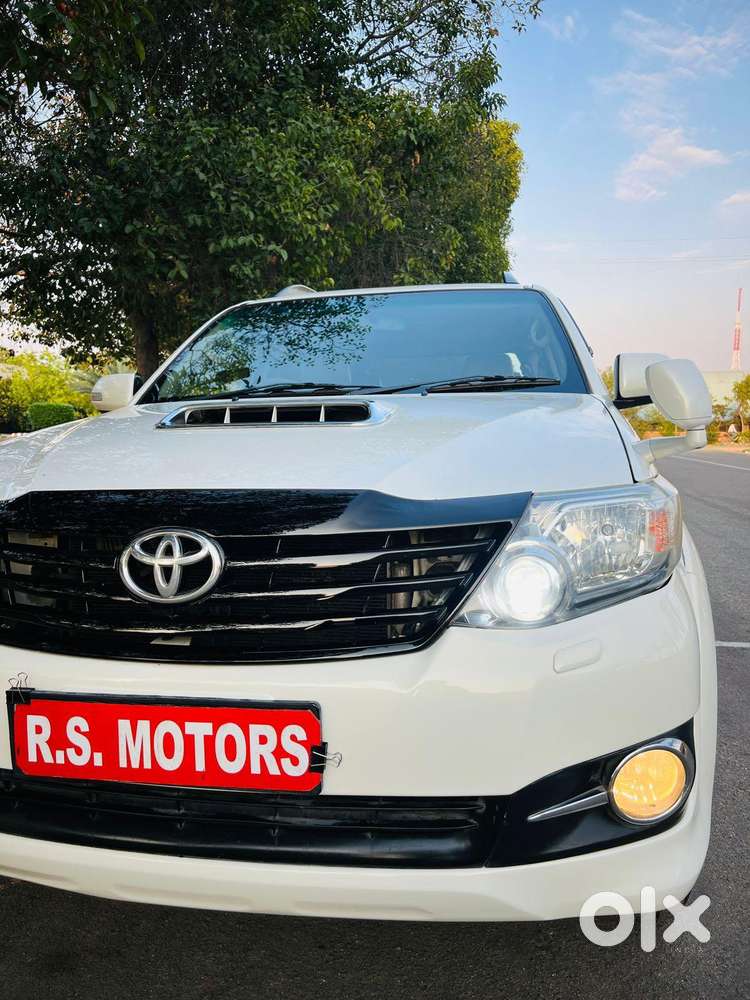 Toyota Fortuner 2011-2016 4x2 At, 2013, Diesel