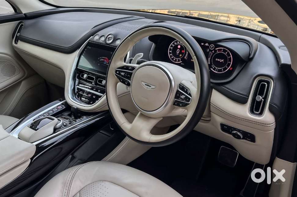 Aston Martin Dbx, 2020, Petrol