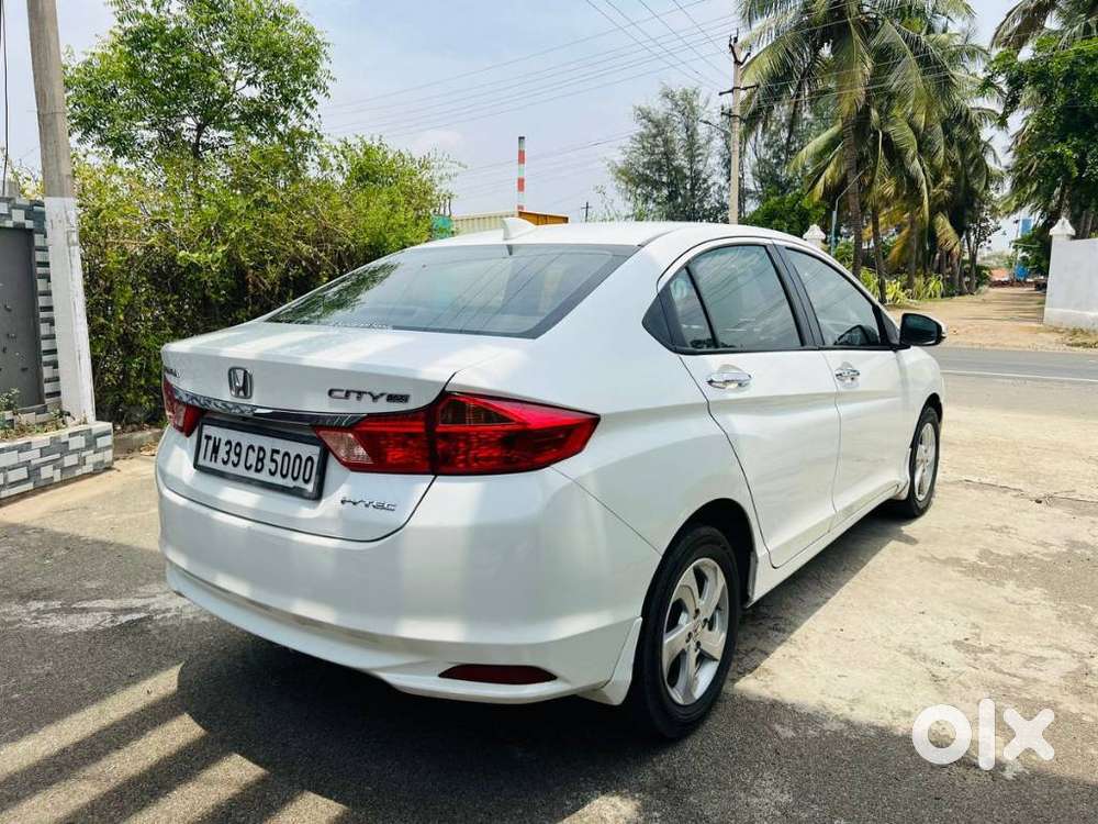 Honda City V At Sunroof, 2016, Petrol