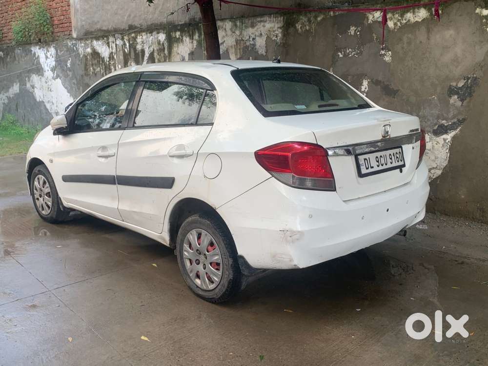 Honda Amaze 2015 Petrol Urgent Sell