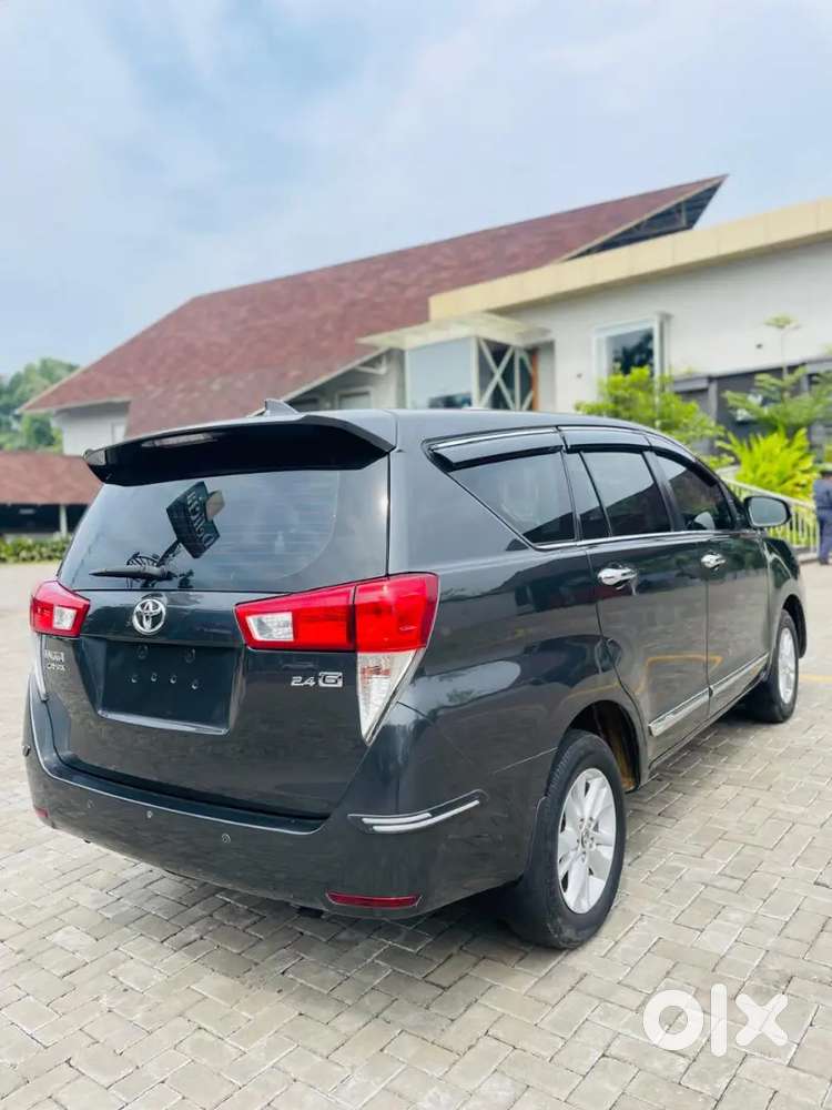 Toyota Innova Crysta 2018