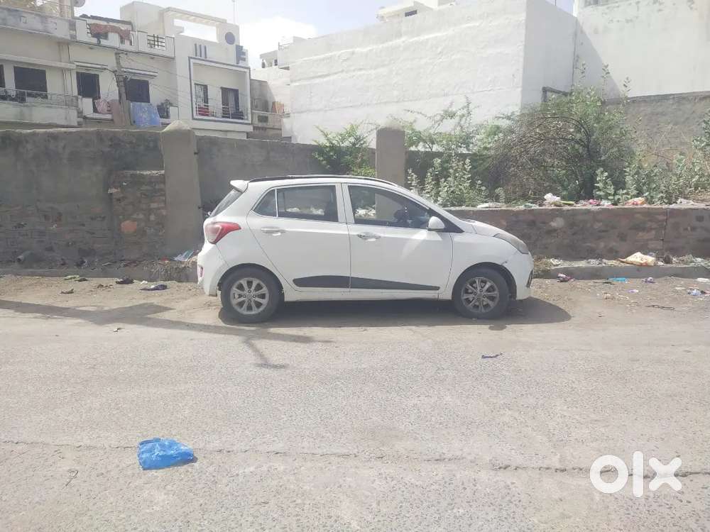 Hyundai Grand I10 2015 Automatic Petrol