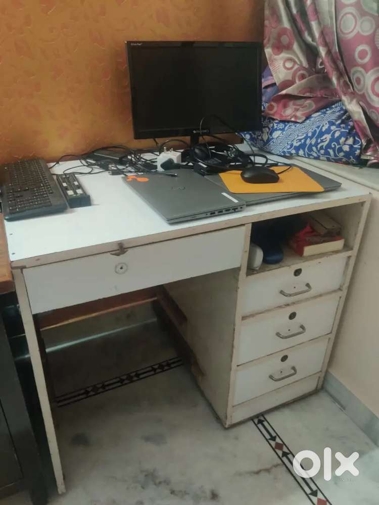 Computer Table in India, Free classifieds in India OLX
