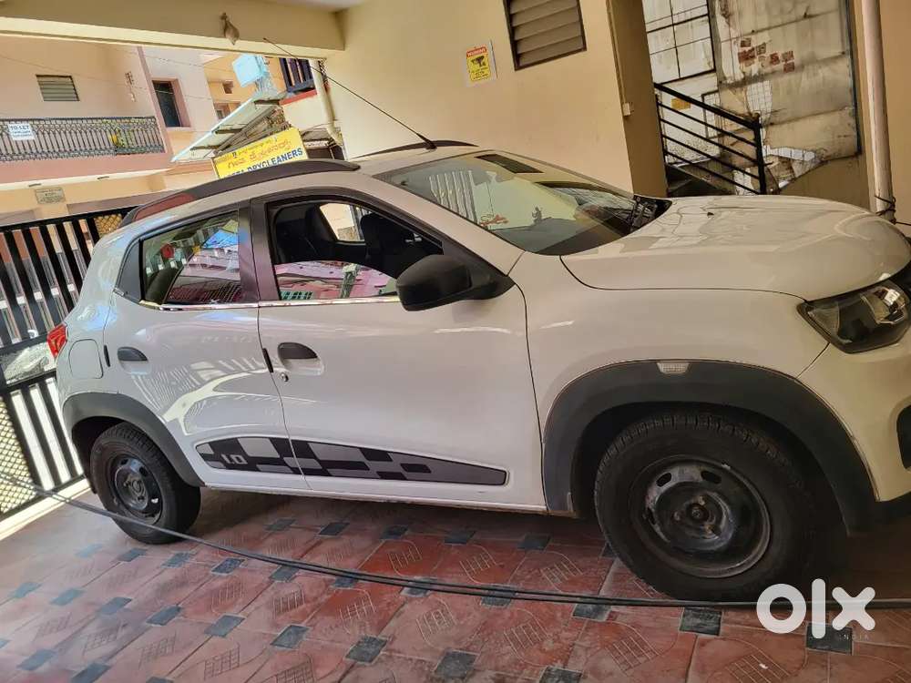 Brand New Kwid With Big Lcd Touch Screen And 4jbl Speakers Less Driven