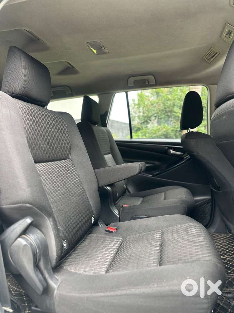 Toyota Innova Crysta 2.4 G Plus Mt 7 Str, 2019, Diesel