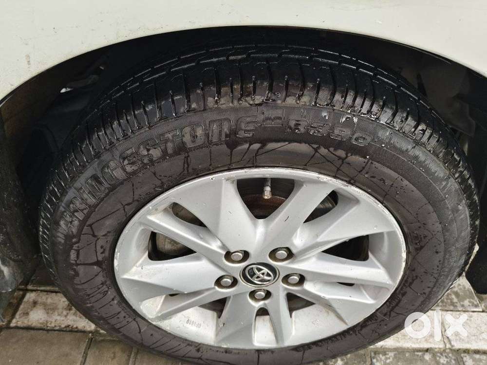 Toyota Innova Crysta 2.4 V, 2017, Diesel