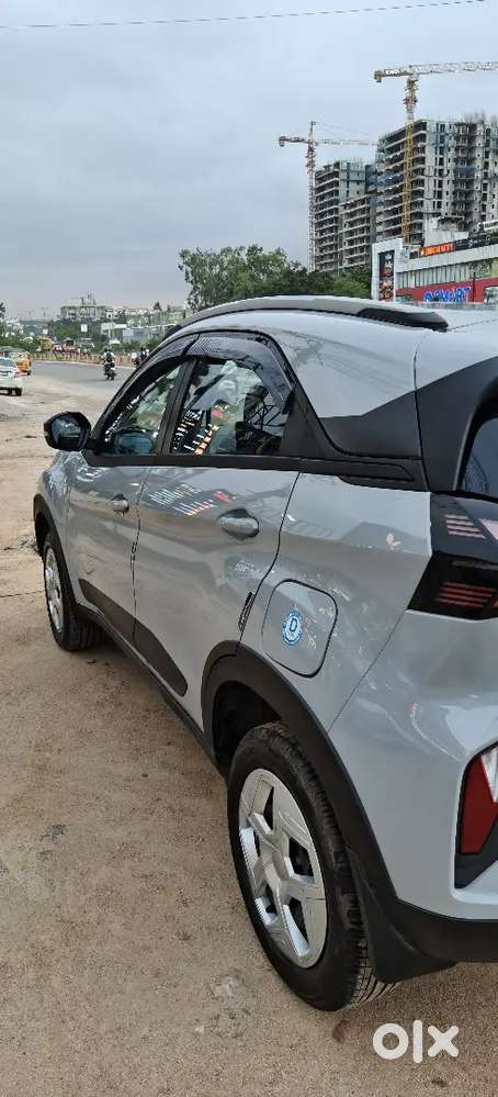 Tata Nexon Pure Plus 1.5 Turbo Diesel 2025