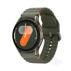 Samsung Galaxy Watch deals Active 2 new in sealed package