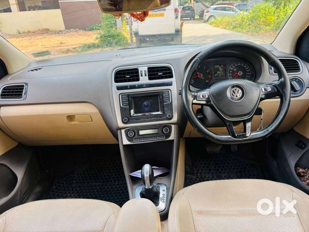 Volkswagen Vento 1.2 Tsi Highline At, 2017, Petrol