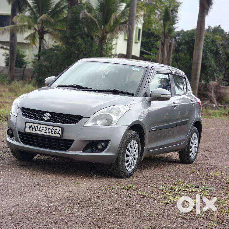 Maruti Suzuki Swift Vxi With Abs, 2012, Petrol
