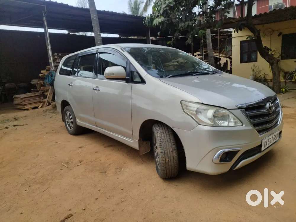 Toyota Innova 2015 Diesel Well Maintained