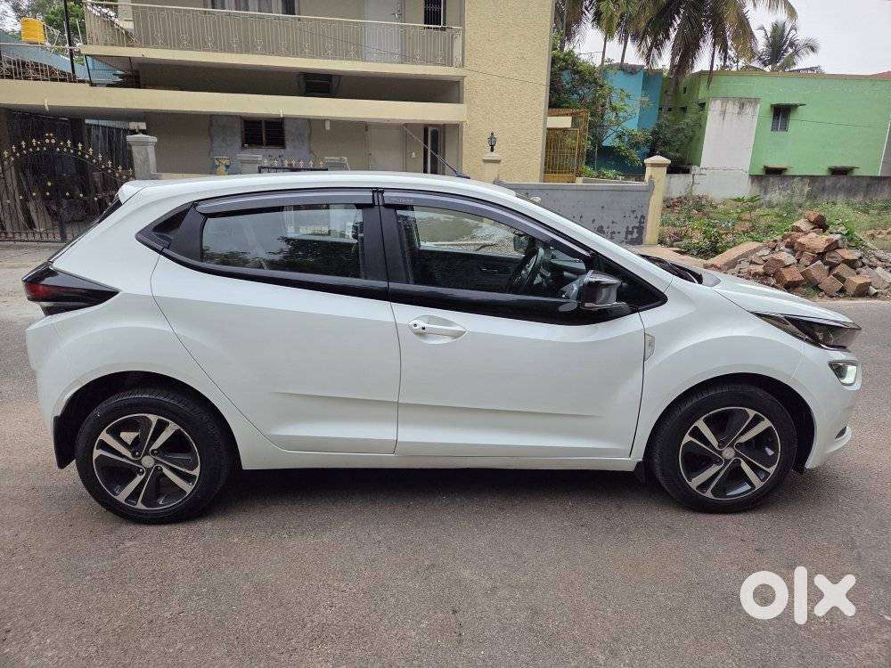 Tata Altroz Xz, 2020, Petrol