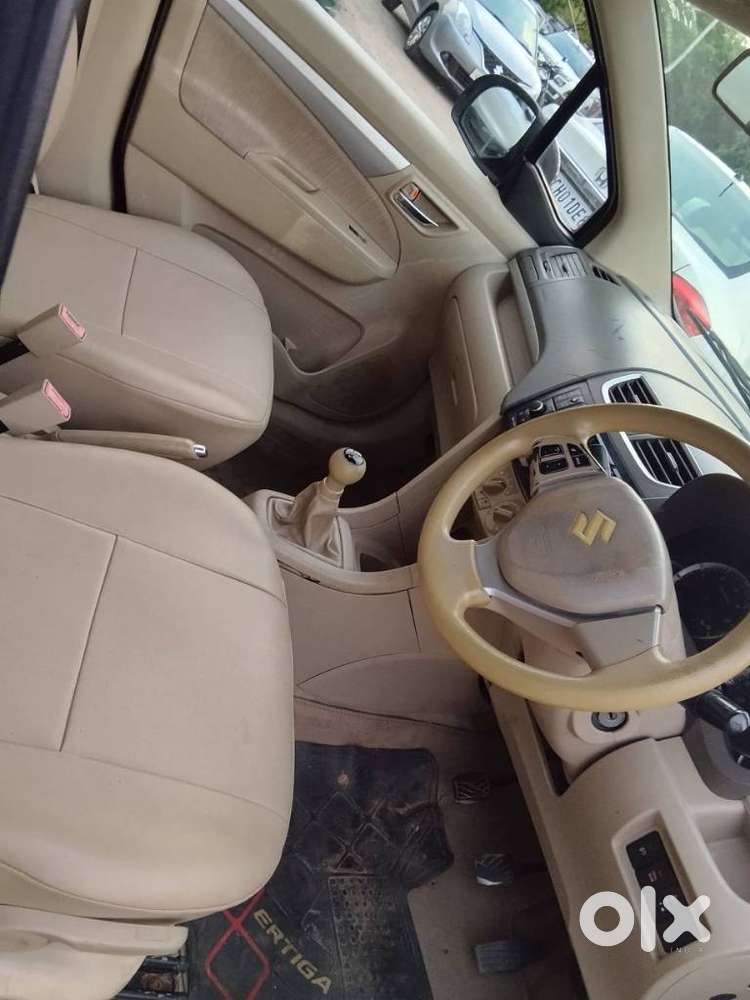 Maruti Suzuki Ertiga Zxi, 2013