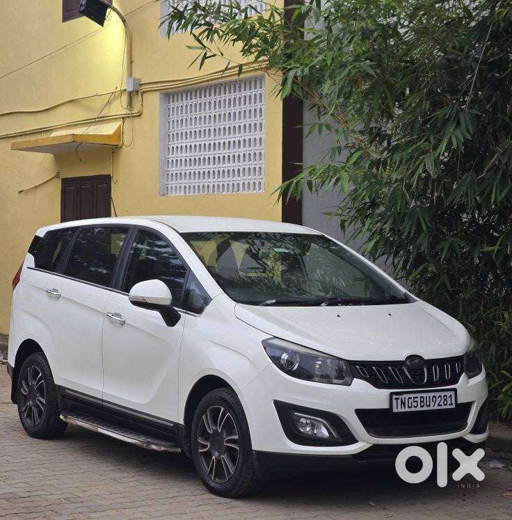 Mahindra Marazzo M8, 2019, Diesel