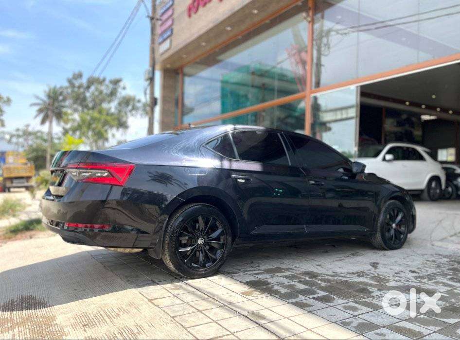Skoda Superb 2.0 Tsi At L&k, 2021, Petrol