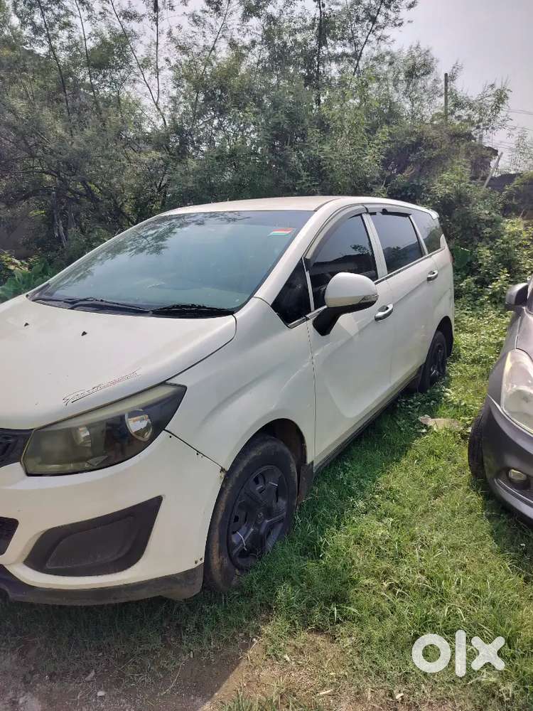Mahindra Marazzo 2018 Diesel 128000 Km Driven