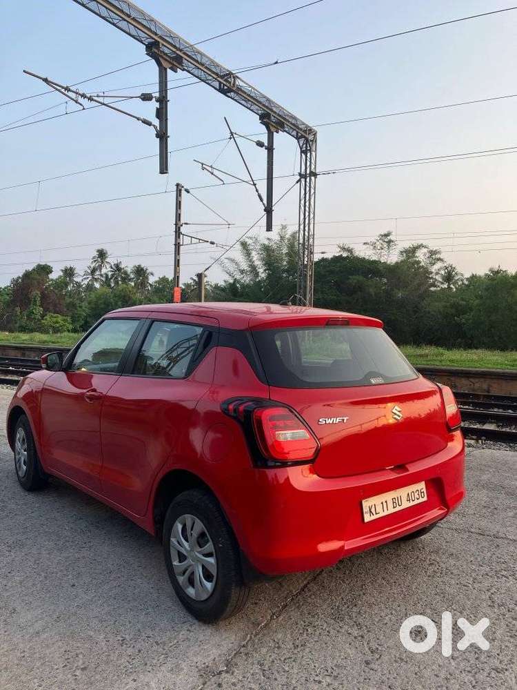 Maruti Suzuki Swift Vvt Vxi, 2021, Petrol
