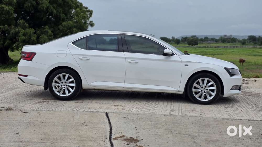 Skoda Superb L&k 1.8 Tsi At, 2019, Petrol