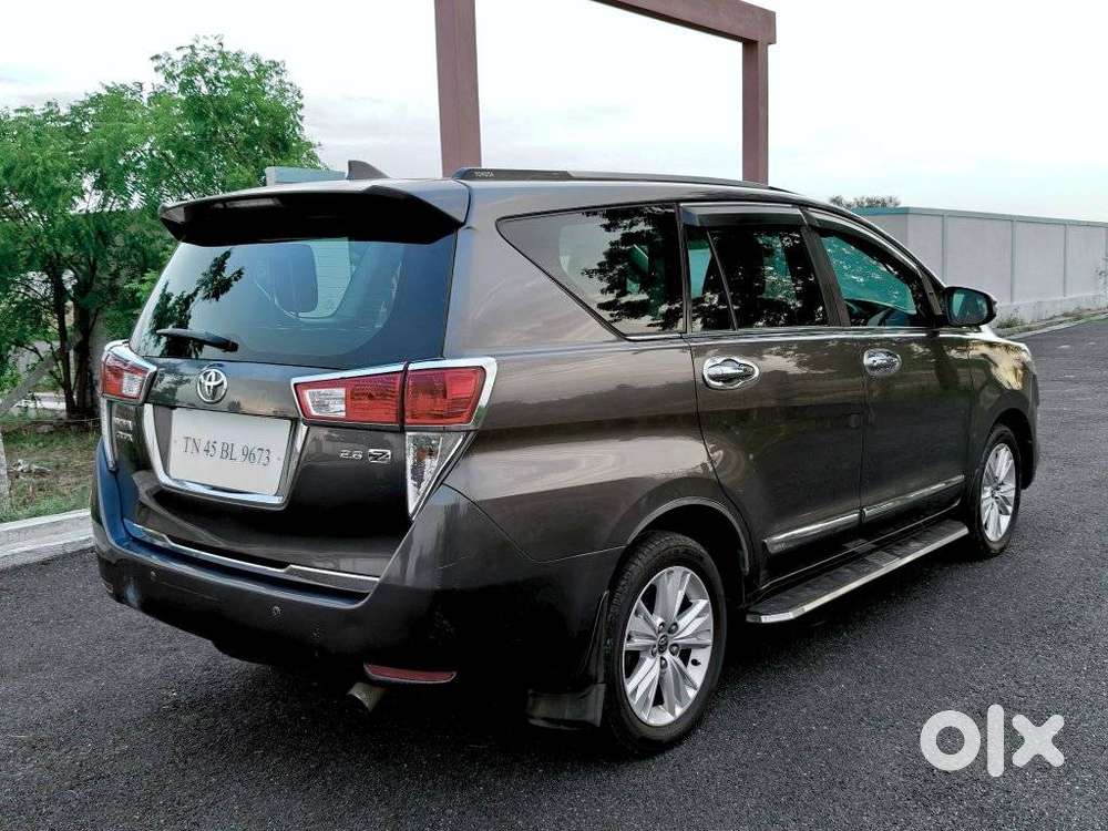 Toyota Innova Crysta 2.8 Zx At 7 Seater, 2017, Diesel