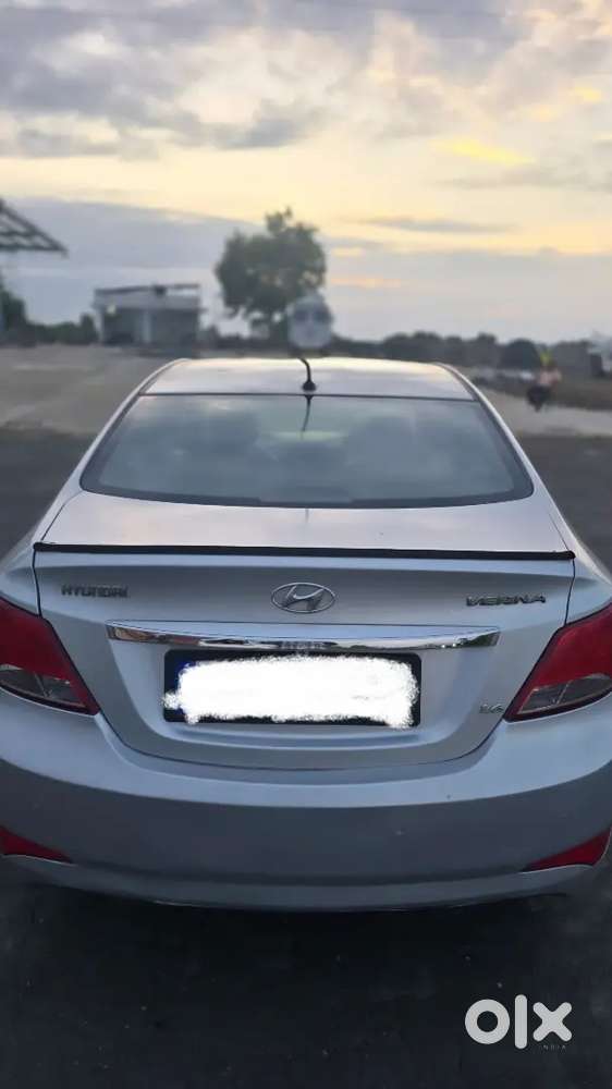 Hyundai Verna Sx (o)diesel 2015
