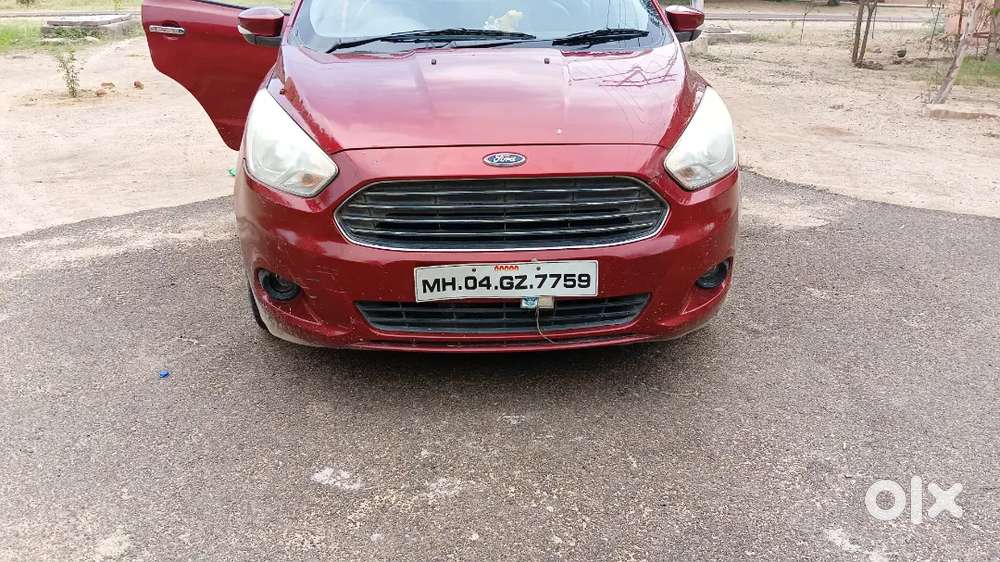 Ford Aspire Titatinium Blu 2015