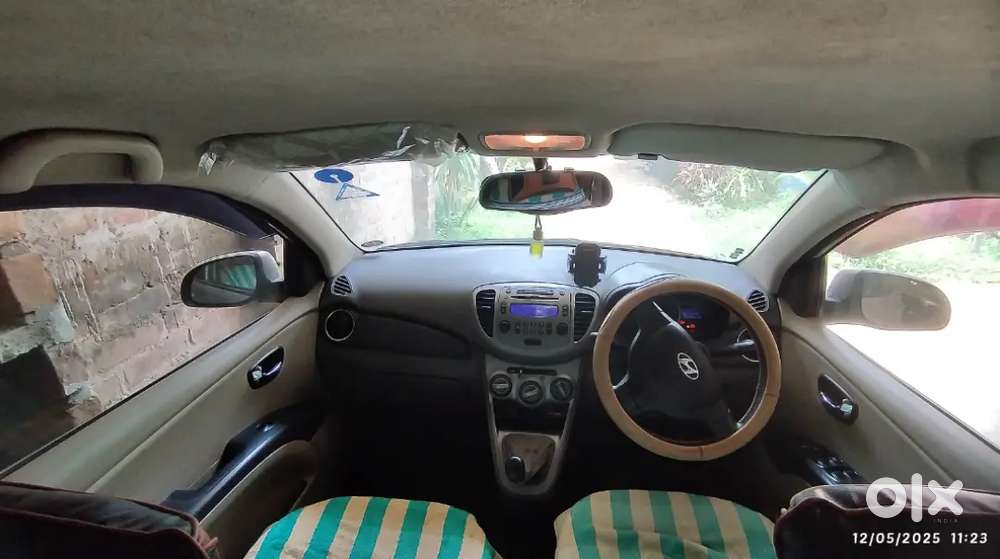 Hyundai I10 Sportz Petrol 2015 Single Handed In Mint Condition