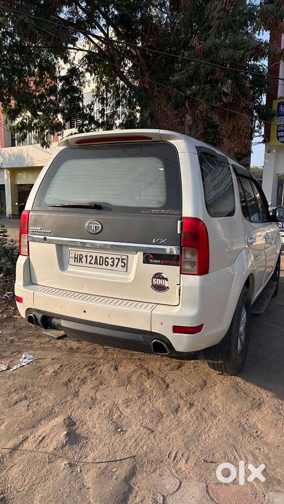 Tata Safari Storme 2017
