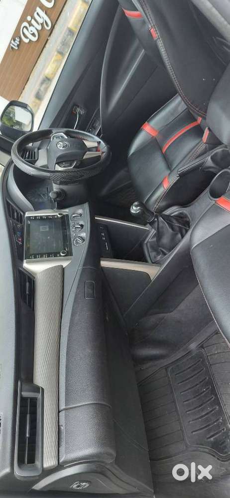 Toyota Innova Crysta 2.4 Gx Limited Edition 8 Str, 2023, Diesel