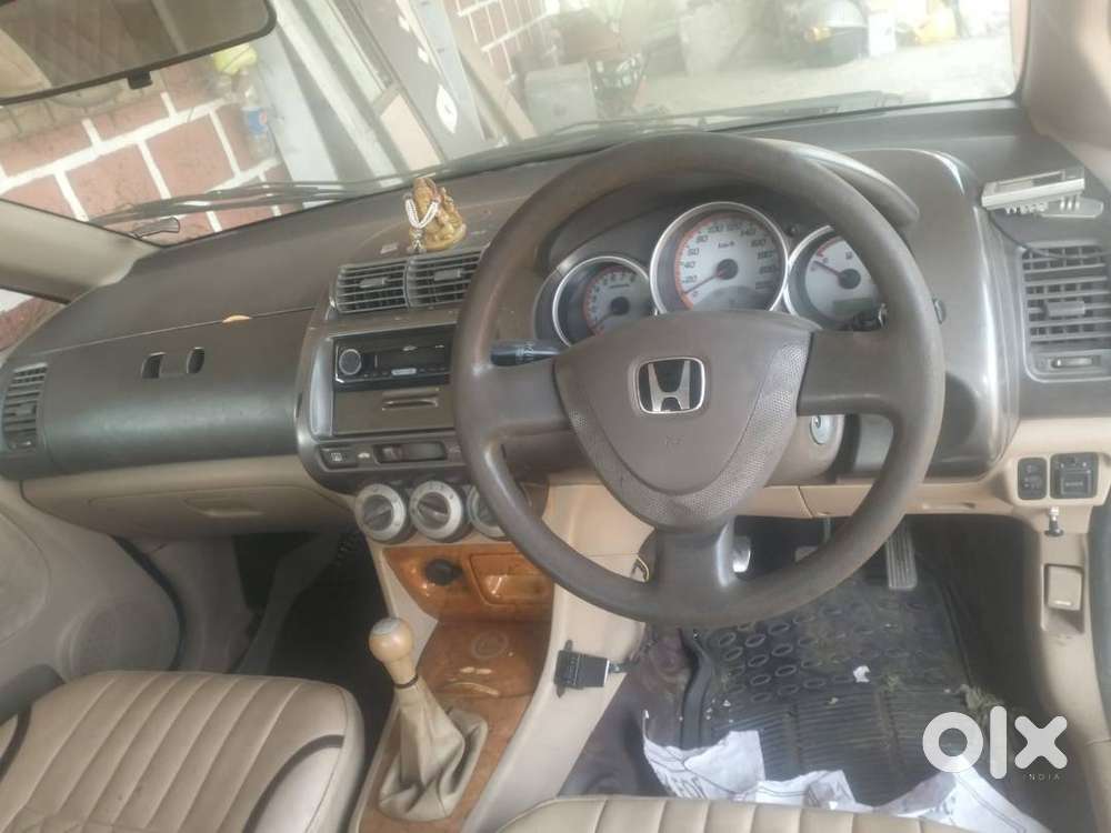 Cng Fitted Honda City Well Maintain With Alloy Wheel.