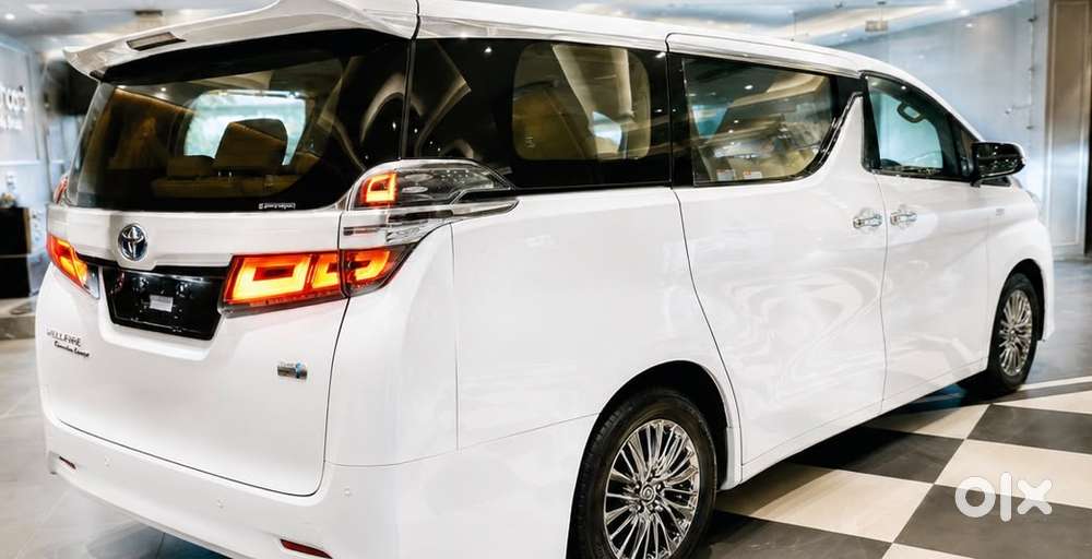 Toyota Vellfire Vip – Executive Lounge, 2021, Petrol
