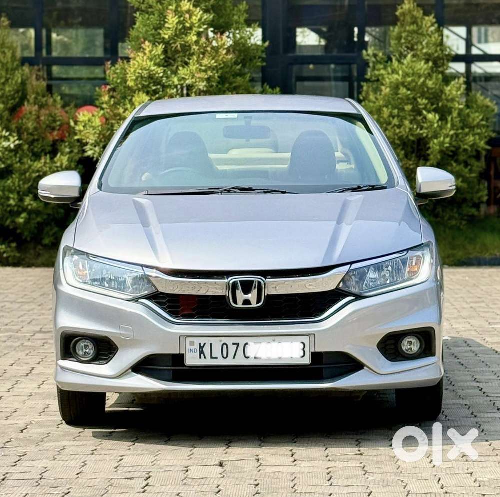 Honda City V Mt Exclusive, 2022, Petrol