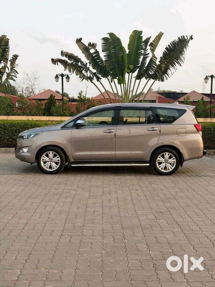 Toyota Innova Crysta 2.8z Automatic, 2018, Diesel