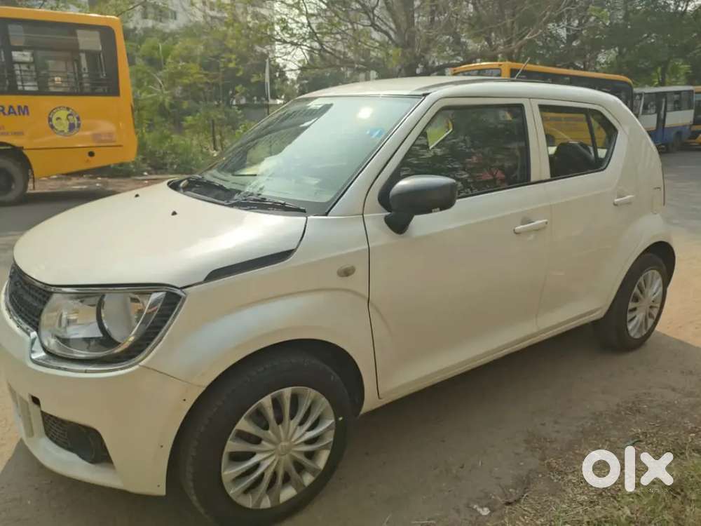 Ignis 1.2 Mt White Color