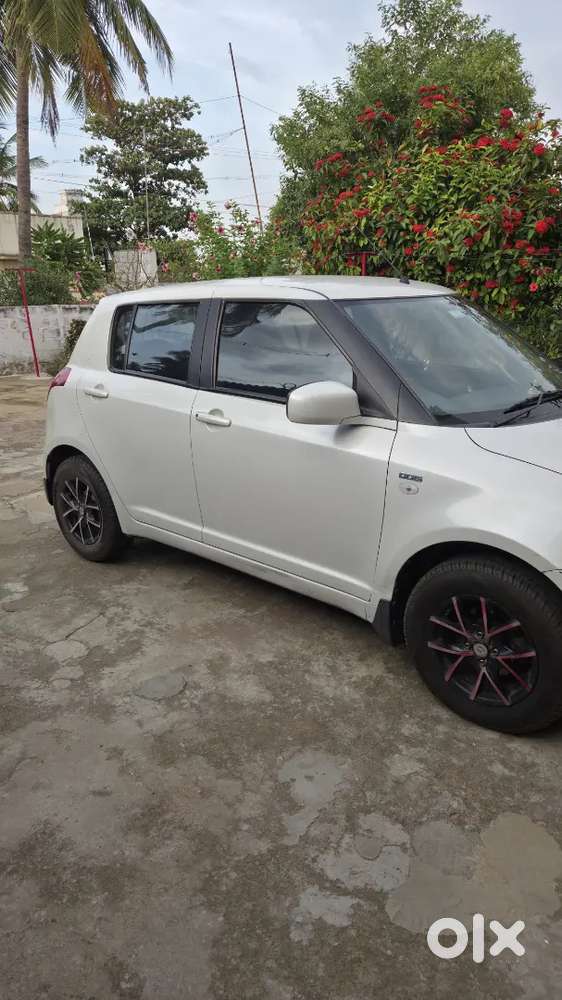 Maruti Suzuki Swift Vdi 2010