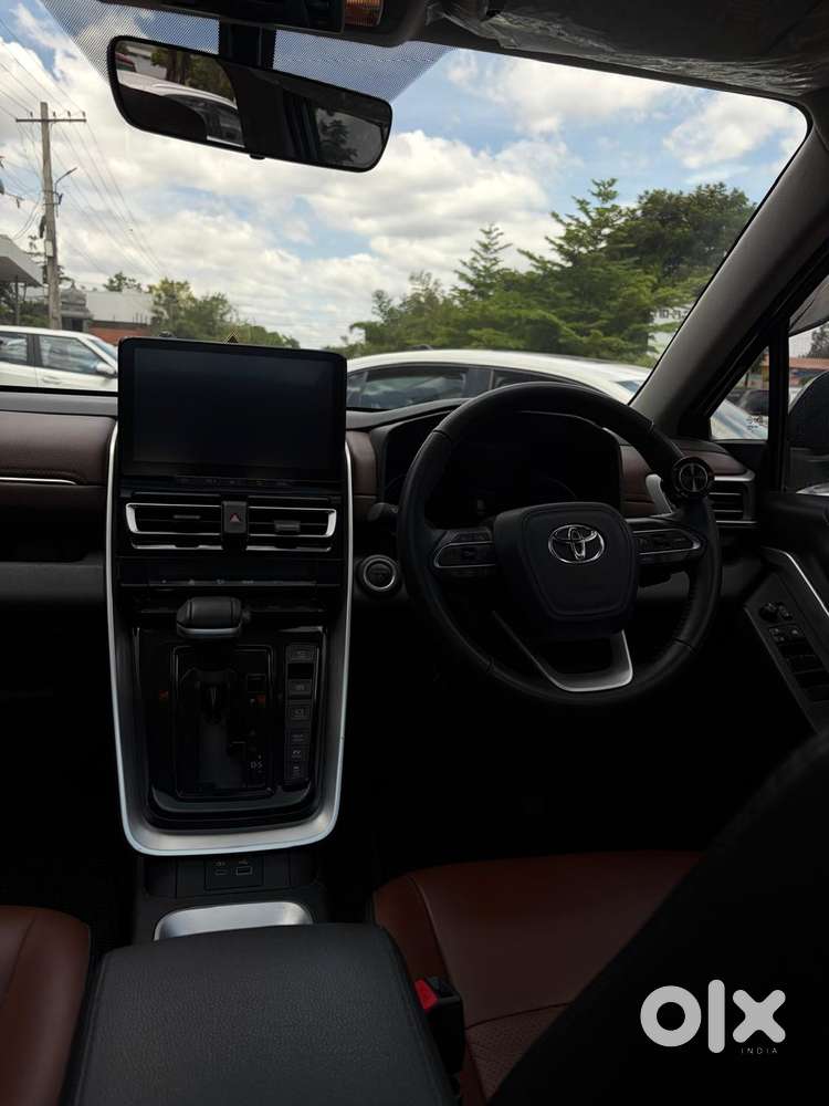 Toyota Innova Hycross 2.0 Vx Hybrid 7 Str, 2023, Diesel