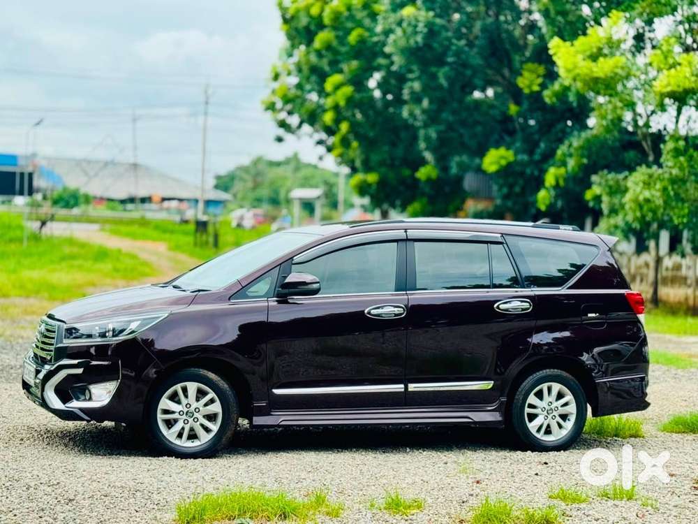 Toyota Innova Crysta 2.4 V, 2017, Diesel