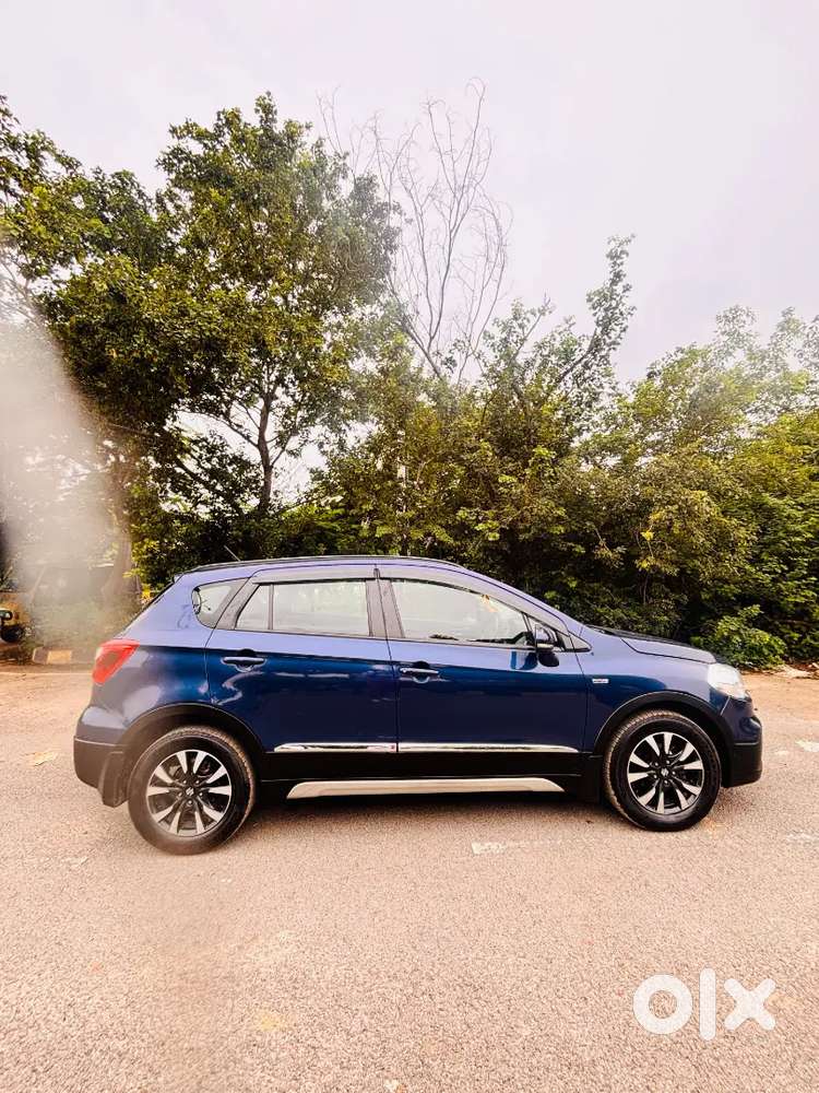 S-cross. Car Selling.