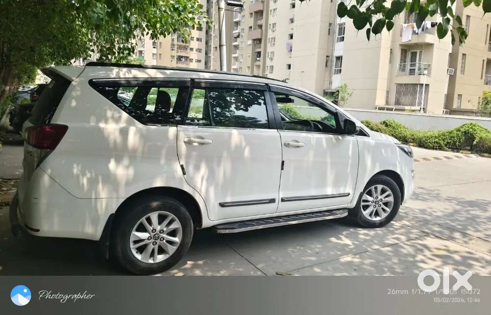 Petrol Toyota Innova Crysta 2018  Manual