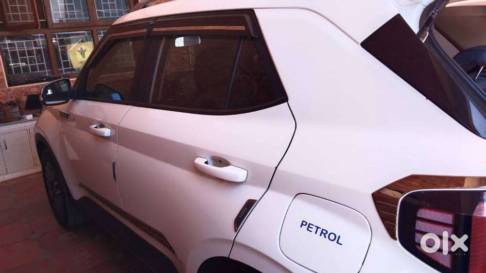 Hyundai Venue S(o)1.0 Turbo  Dct 2024 Model