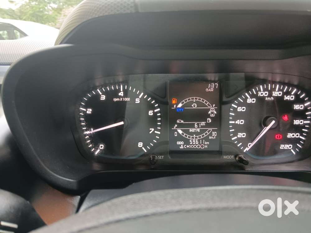 Tata Altroz 1.2 Xe, 2021, Petrol