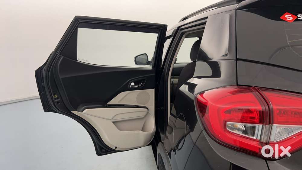 Mahindra Xuv300 W8 Amt Optional Diesel, 2022, Petrol