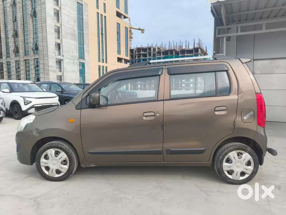 Maruti Suzuki Wagon R Vxi 1.0, 2018, Petrol