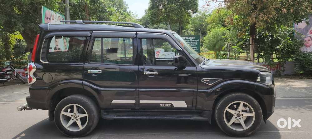 Mahindra Scorpio Classic 2.2 S Mt 7 Str, 2023, Cng & Hybrids