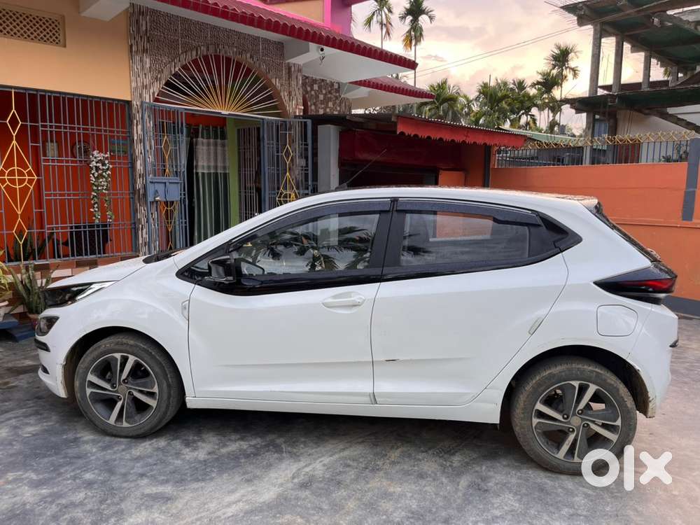 Tata Altroz Petrol 2021