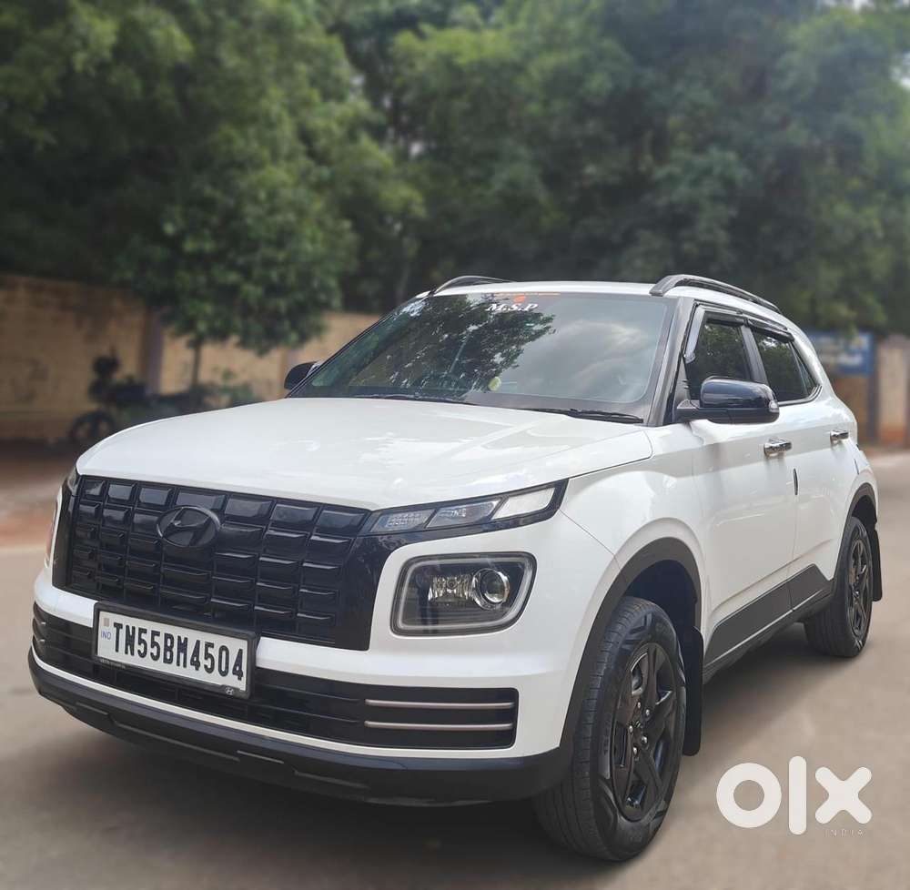 Hyundai Venue Sx Mt, 2023, Petrol