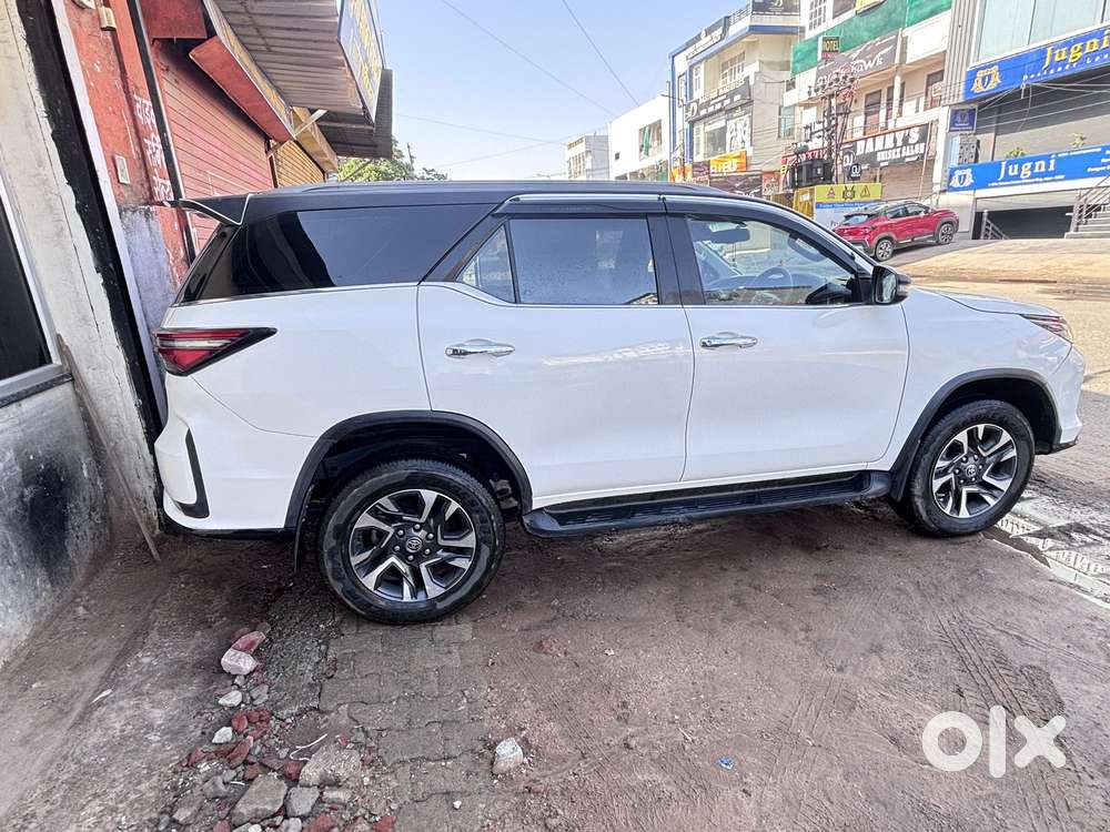 Toyota Fortuner Legender 4x2 At 2.8, 2022, Diesel