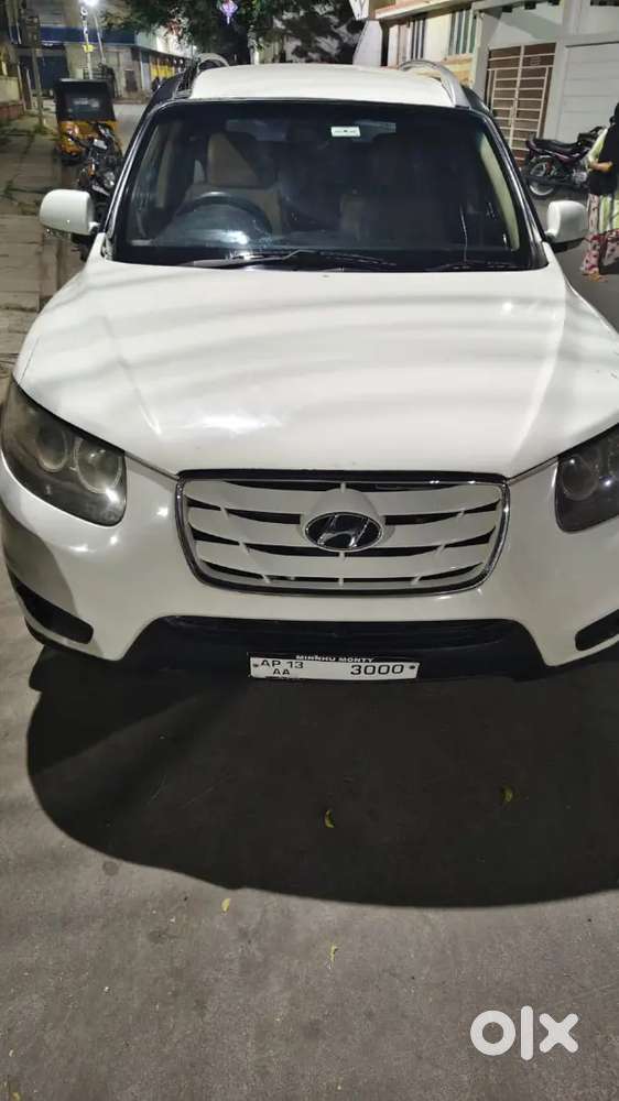Hyundai New Santa Fe 2011 Diesel 86000 Km Driven