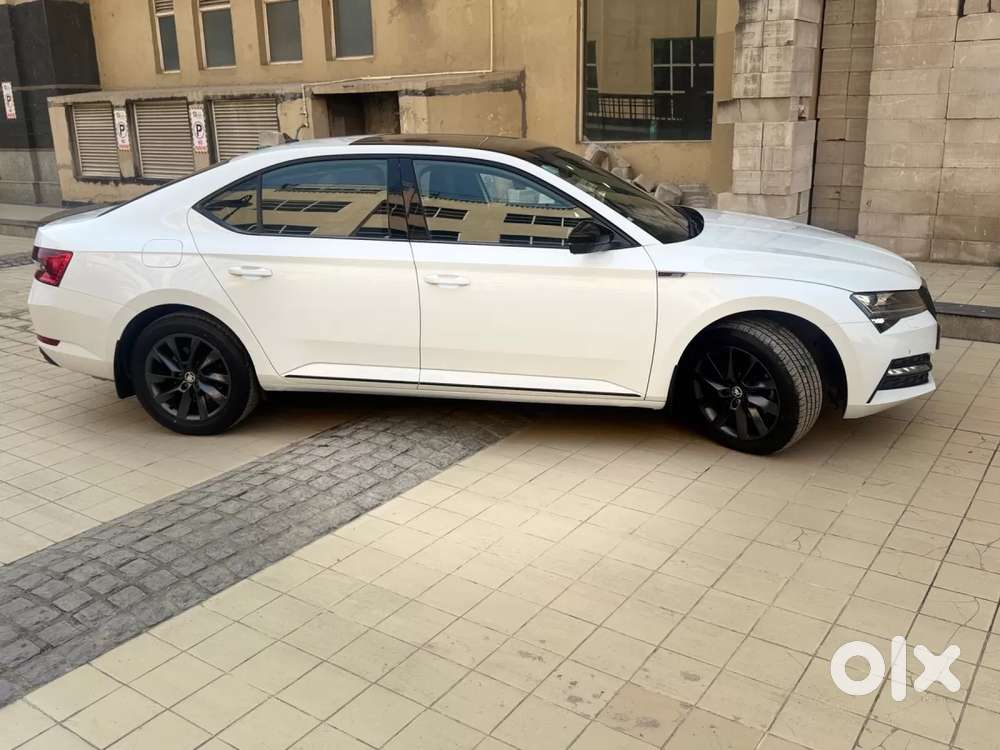 Skoda Superb, 2021, Petrol